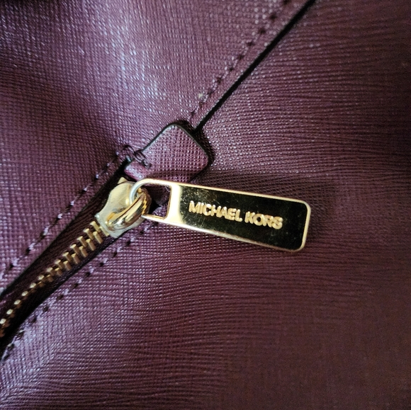 MICHAEL KORS LEATHER SHOULDER CROSSBODY BAG - Picture 10 of 10